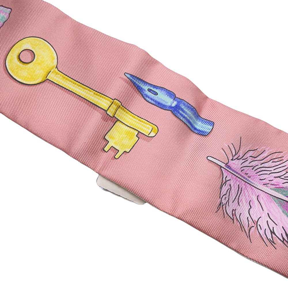 Hermes Scarf Twill in the Pocket — view 5