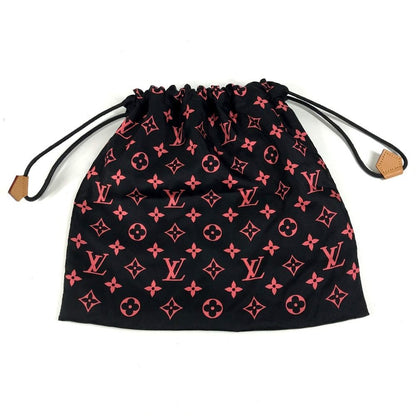 Louis Vuitton Pouch Silk Black — view 2