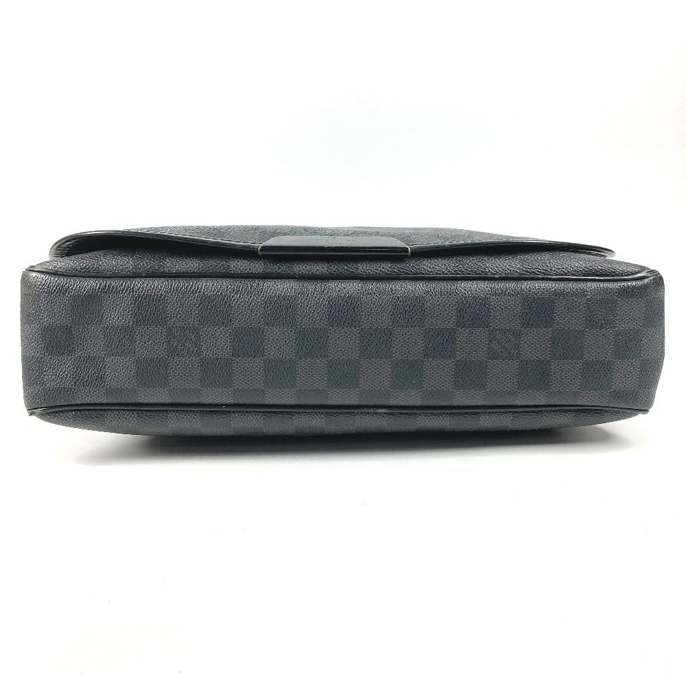 Louis Vuitton Shoulder Bag Daniel MM Damier Graphite Canvas Black — view 5