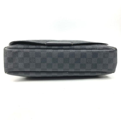 Louis Vuitton Shoulder Bag Daniel MM Damier Graphite Canvas Black — view 5