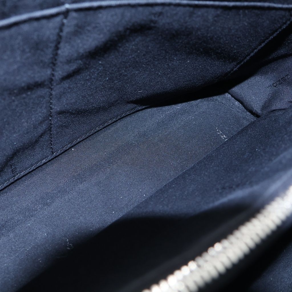 Fendi Visible Leather Black Handbag — view 4