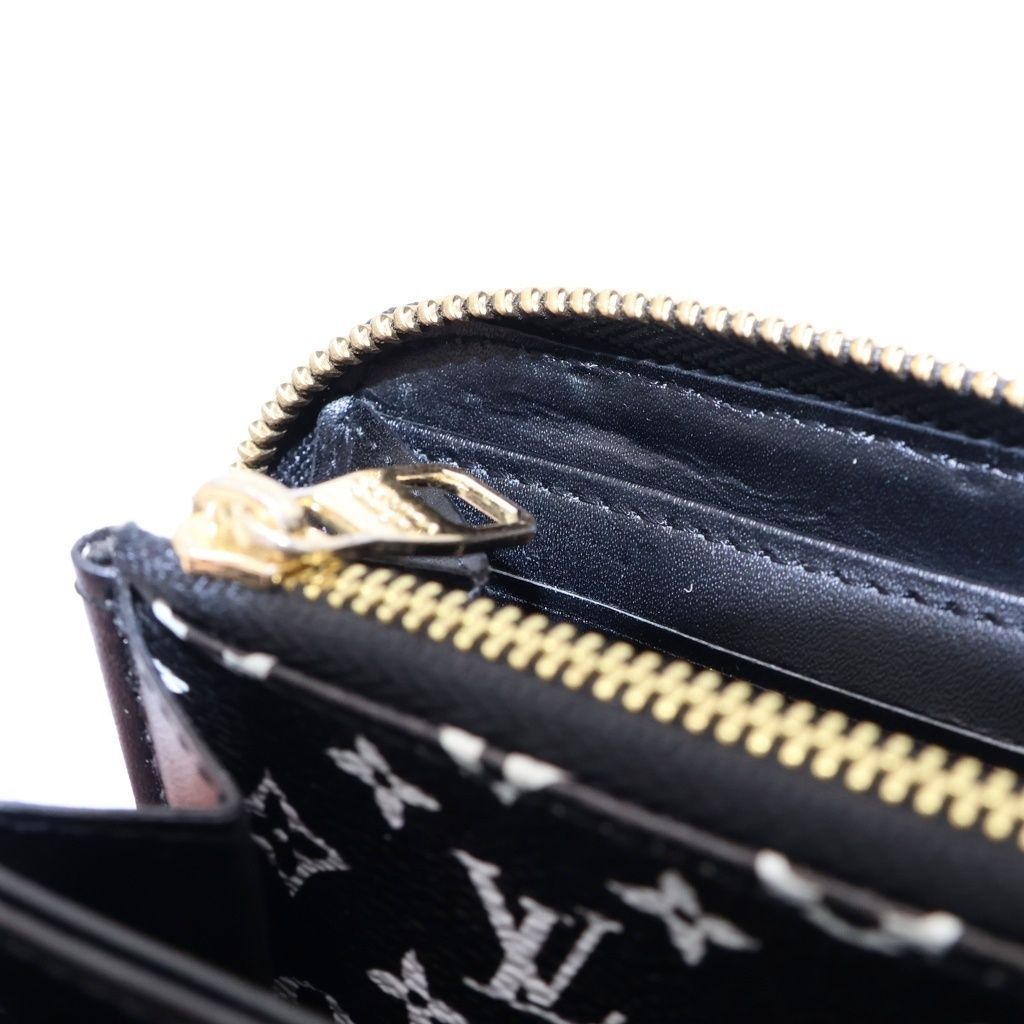 Louis Vuitton Jungle Zippy Wallet Card Case White Yellow Zebra Pattern Gold — view 6