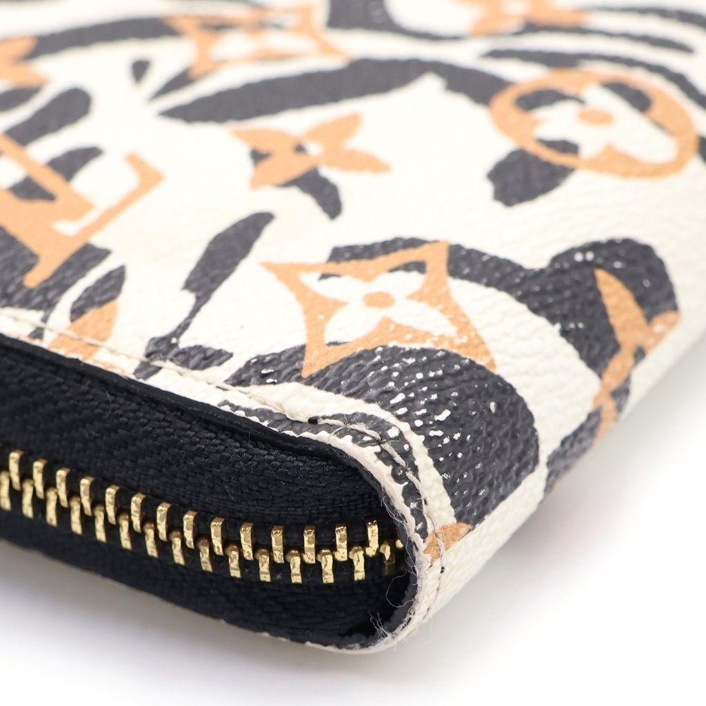 Louis Vuitton Jungle Zippy Wallet Card Case White Yellow Zebra Pattern Gold — view 3