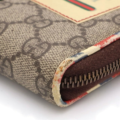 Gucci GG Supreme Courier Round Wallet — view 5