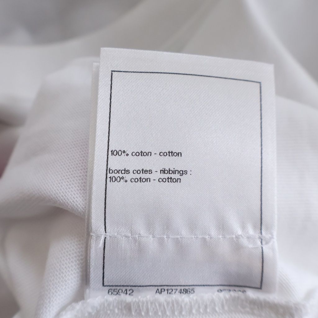 Chanel Heart CC Logo Front Print Short Sleeve T-Shirt White — view 7