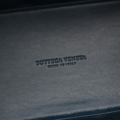 Bottega Veneta Handbag the Navy Leather the 2-Way — view 4