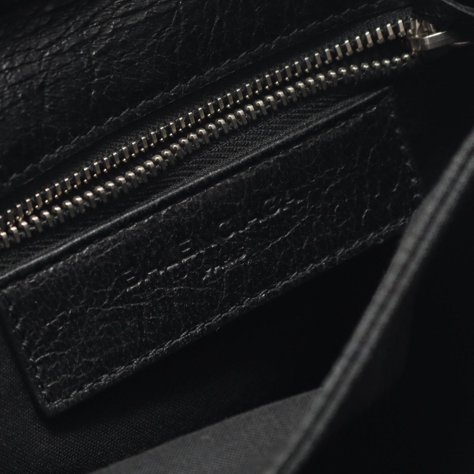 Balenciaga Shoulder Bag Ninelasnine Black Leather Pochette — view 5