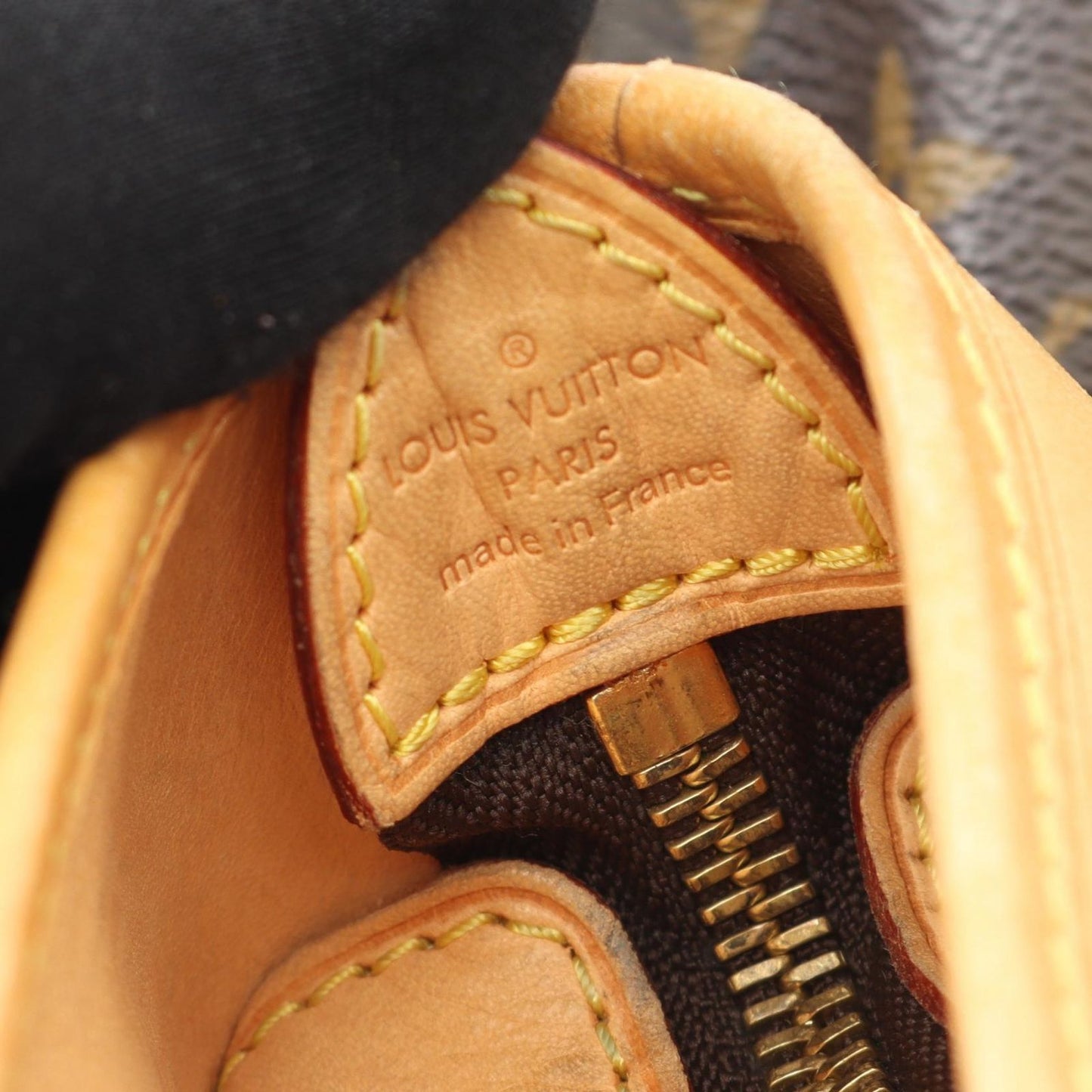 Louis Vuitton Shoulder Bag Bo MM Canvas Leather — view 4