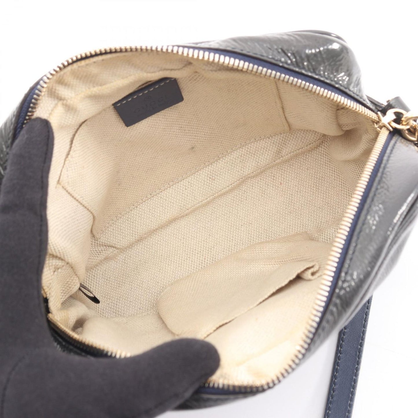 Gucci Shoulder Bag Soho Interlocking Navy Patent Leather laba — view 3