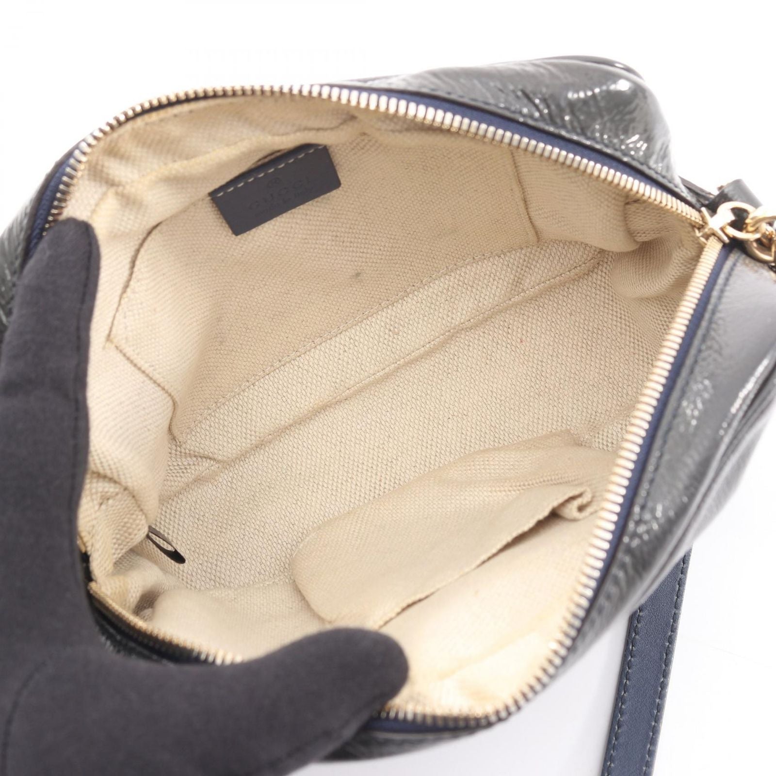 Gucci Shoulder Bag Soho Interlocking Navy Patent Leather laba — view 3