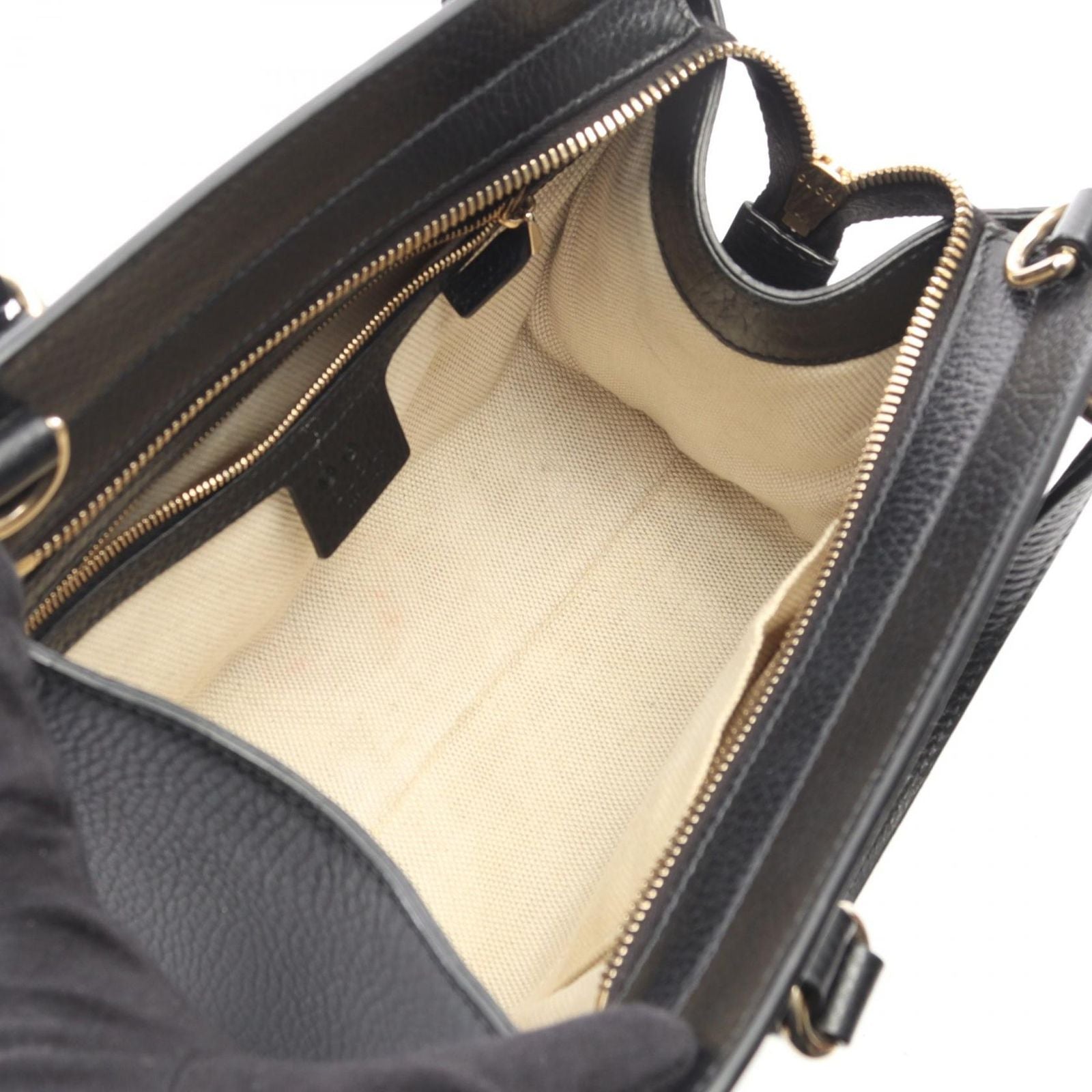 Gucci Handbag Soho Interlocking Black Leather 2-Way — view 3