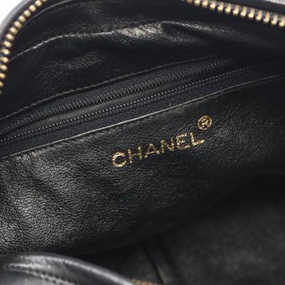 Chanel Shoulder Bag CC Logo Black Lambskin — view 4