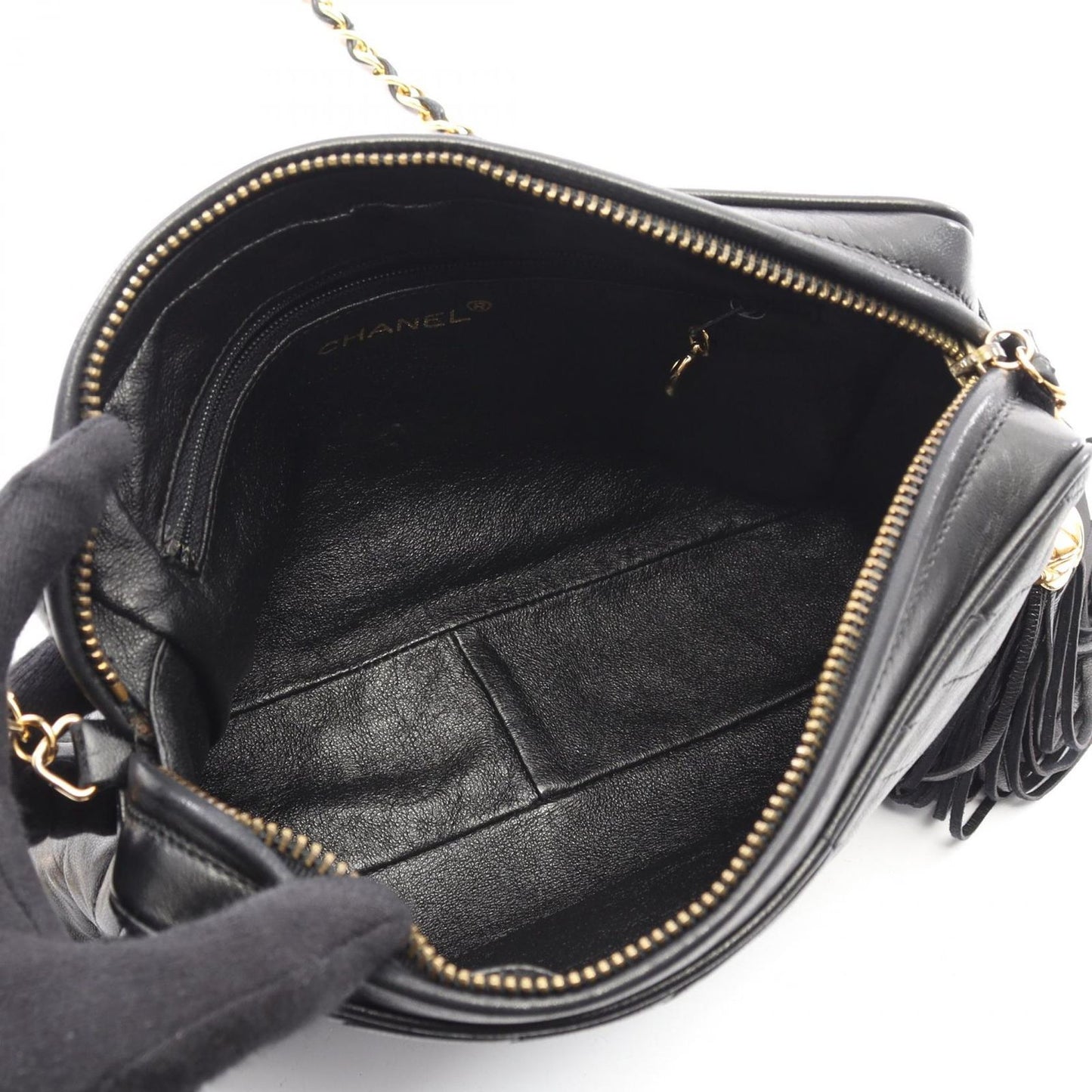 Chanel Shoulder Bag CC Logo Black Lambskin — view 3