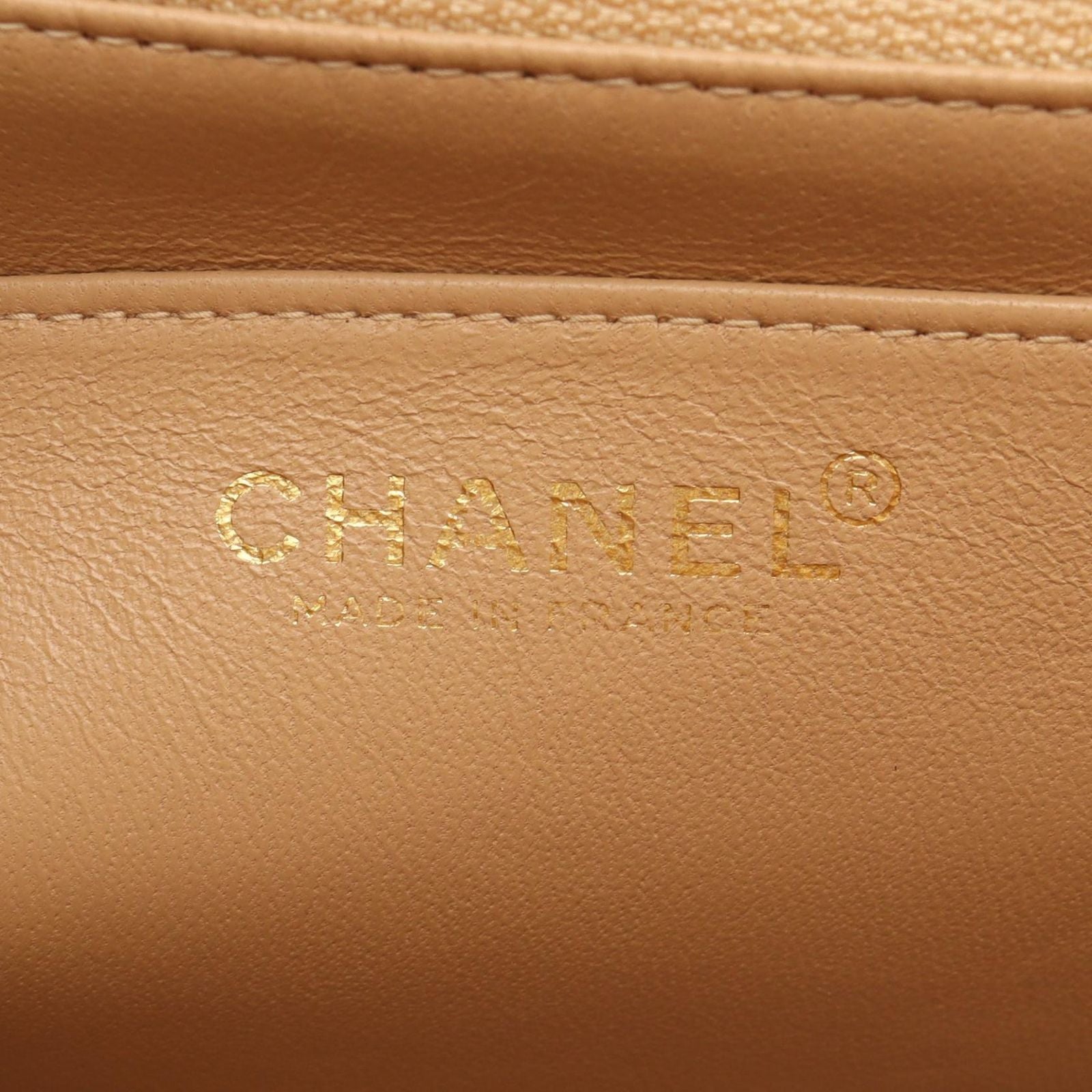 Chanel Shoulder Bag Quilted Beige Black Lambskin — view 4