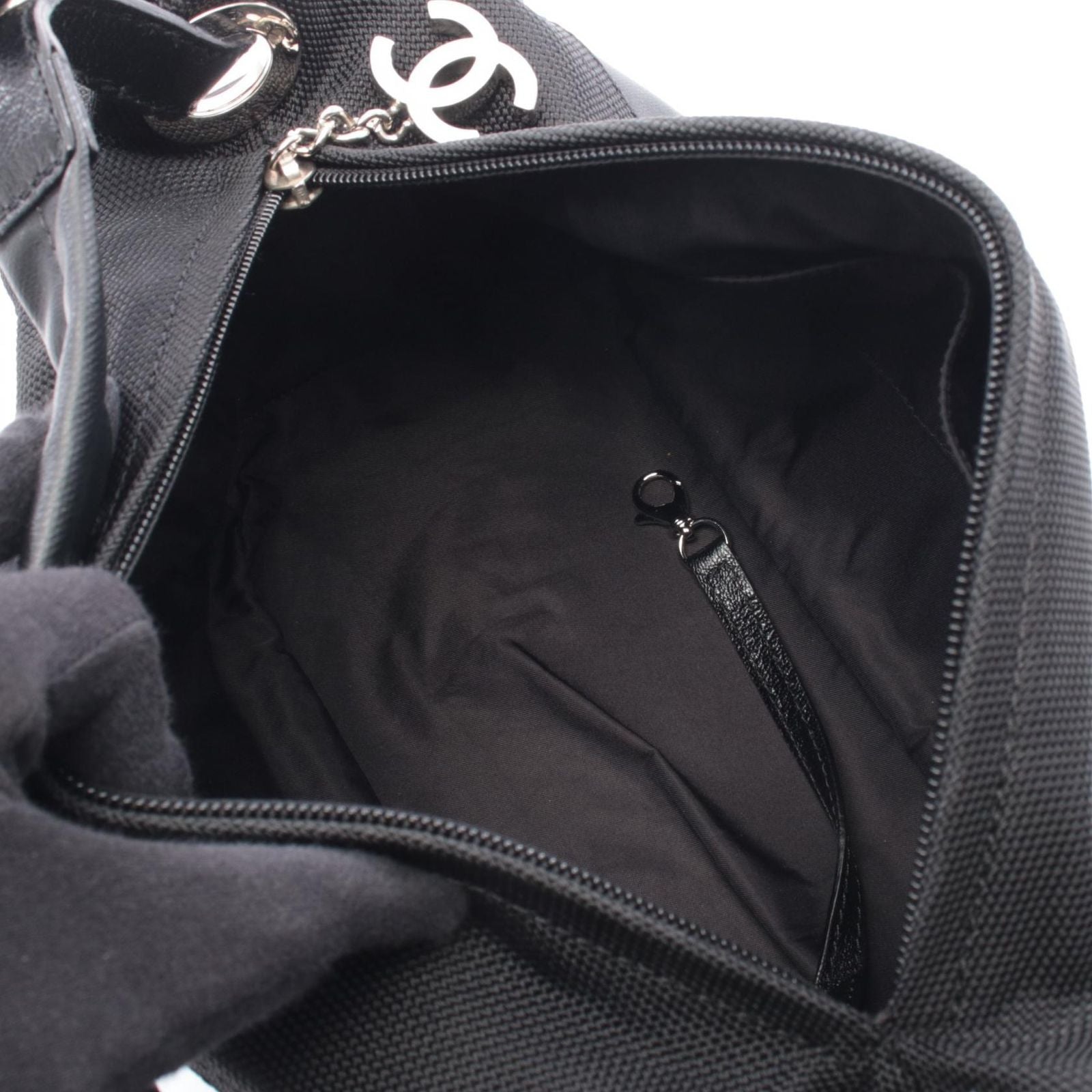 Chanel Shoulder Bag Black Canvas Leather — view 3