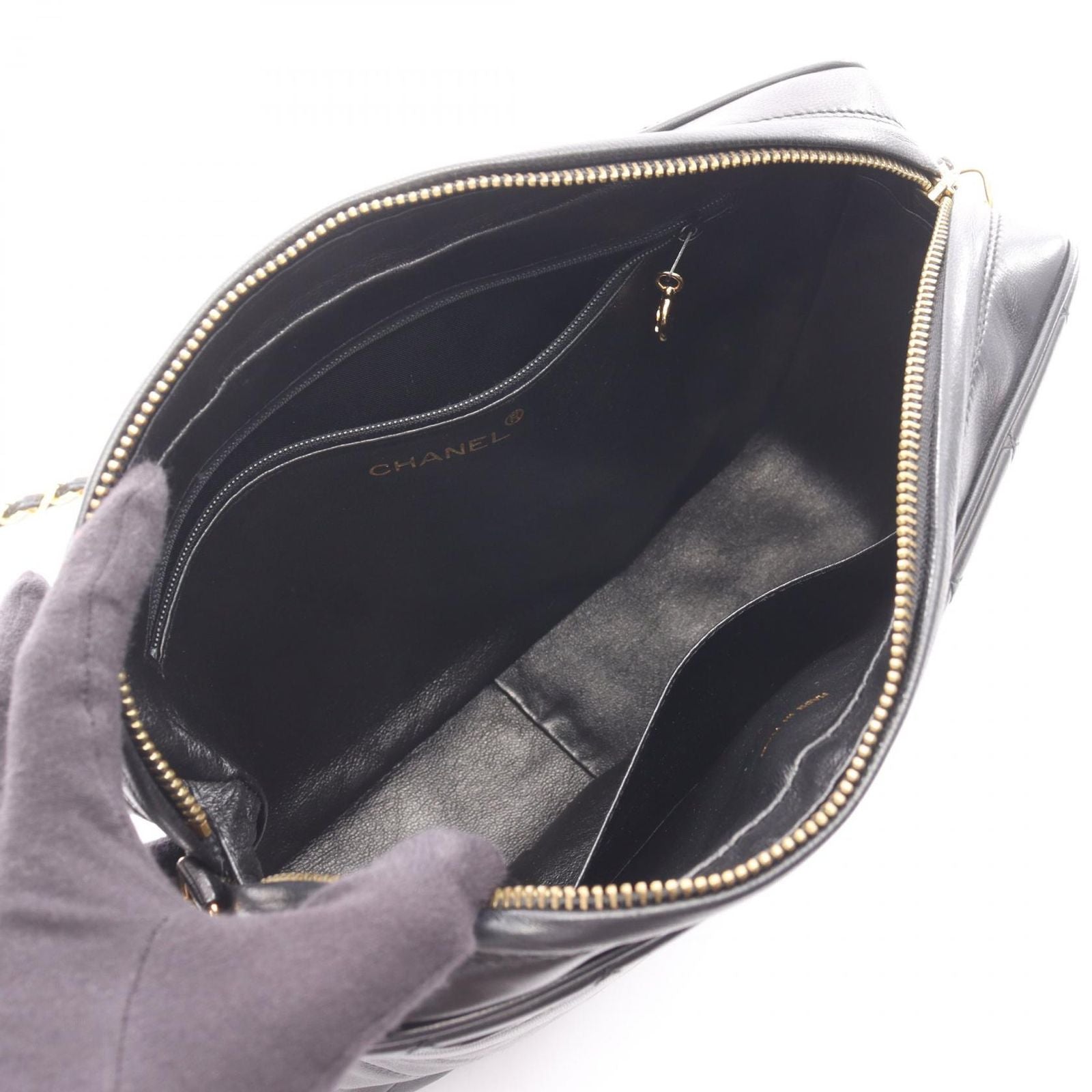 Chanel Shoulder Bag Quilted Black Lambskin Che — view 3