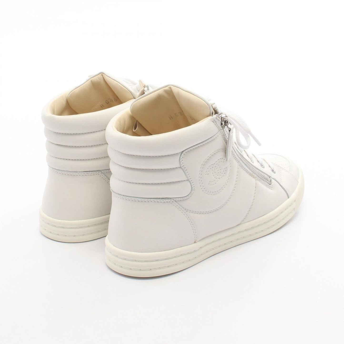 Chanel Sneakers CC Logo Sadeji Leather — view 2