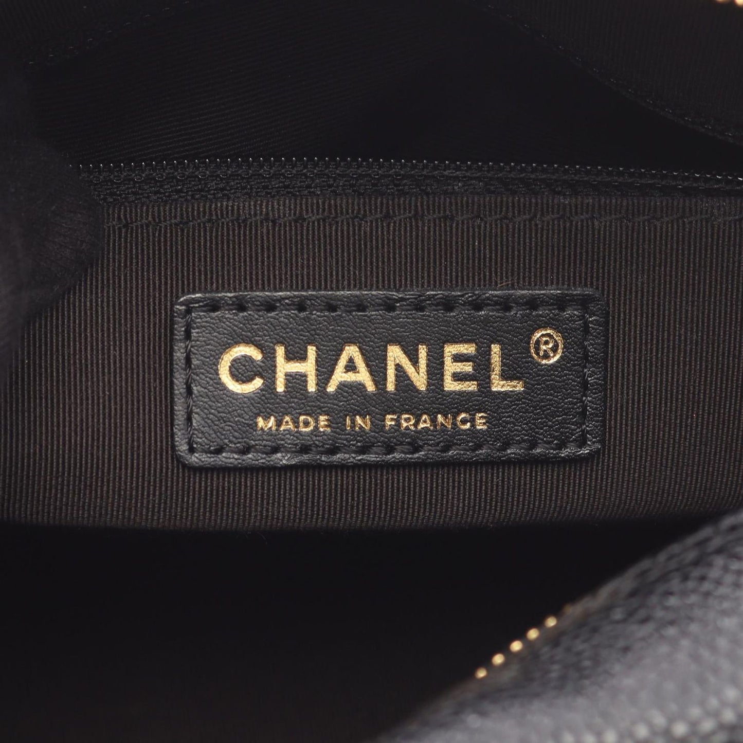 Chanel Handbag Quilted Black Leather CC Logo — view 4