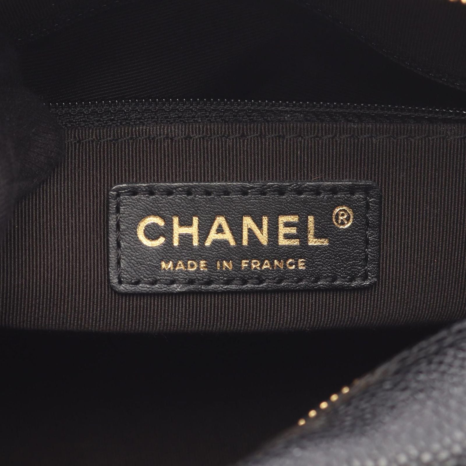 Chanel Handbag Quilted Black Leather CC Logo — view 4