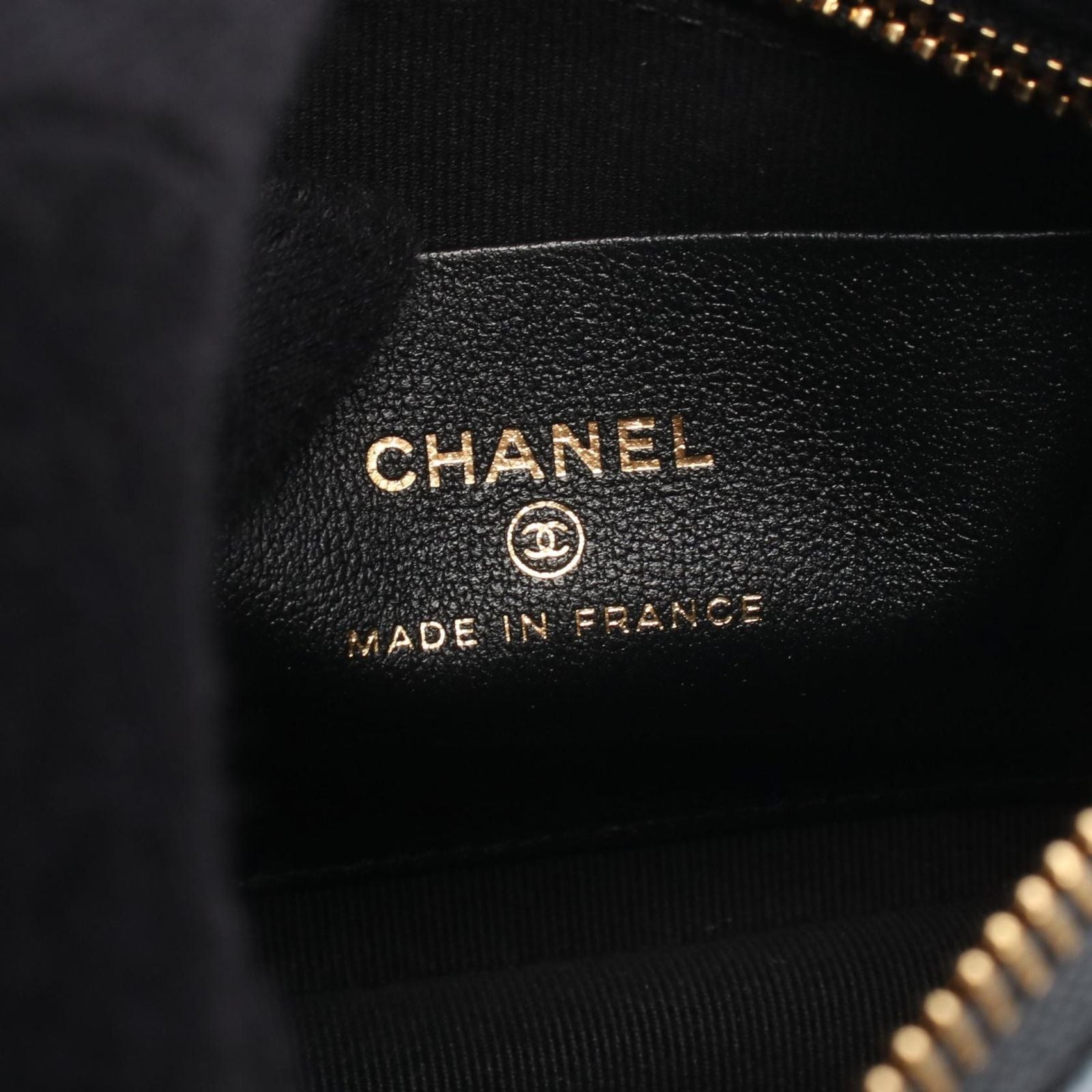 Chanel Shoulder Bag Quilted CC Logo Silver Gray Lambskin Che — view 4