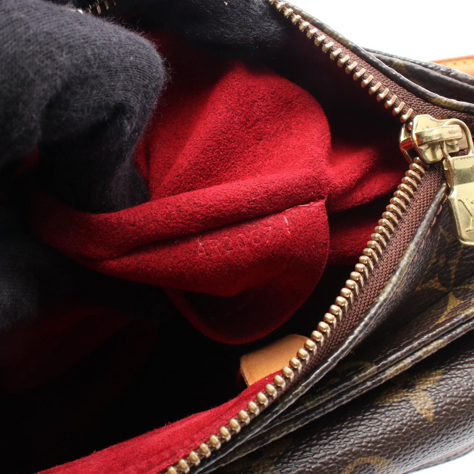 Louis Vuitton Shoulder Bag GM Canvas Leather — view 5