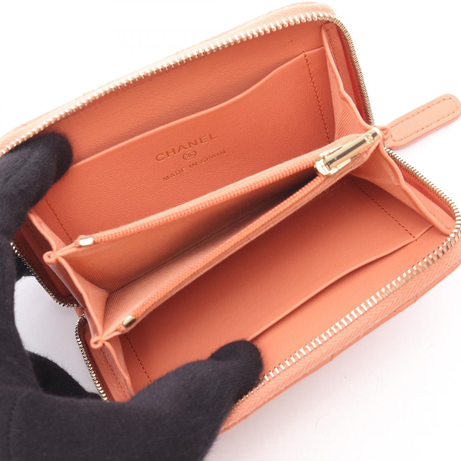 Chanel Coin Case Quilted Laleorange Lambskin — view 3