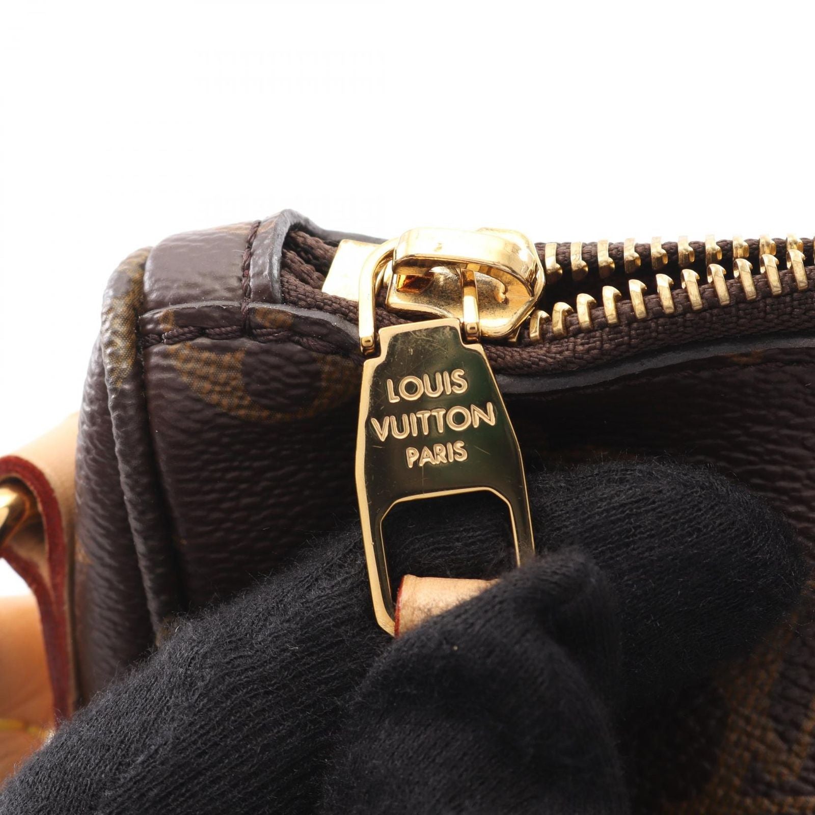 Louis Vuitton Shoulder Bag Canvas Leather — view 7