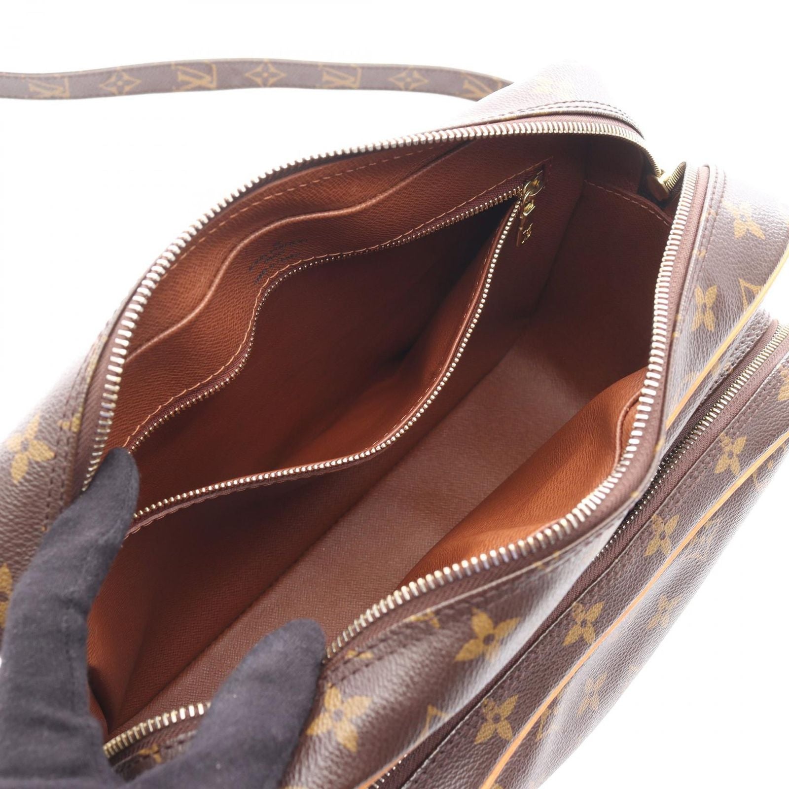 Louis Vuitton Shoulder Bag Nale Canvas Leather — view 3