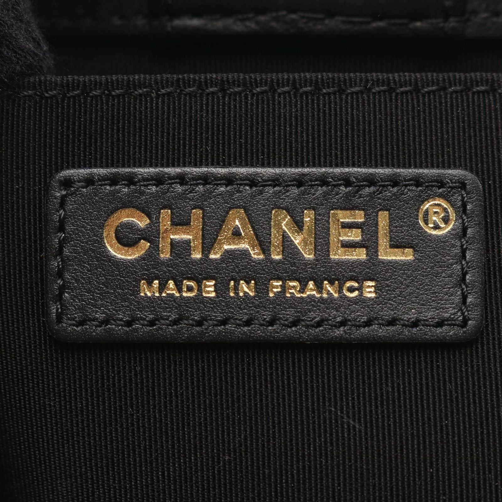 Chanel Shoulder Bag Quilted CC Logo Black Lambskin Smo Acco Dion Che Nsholda — view 4