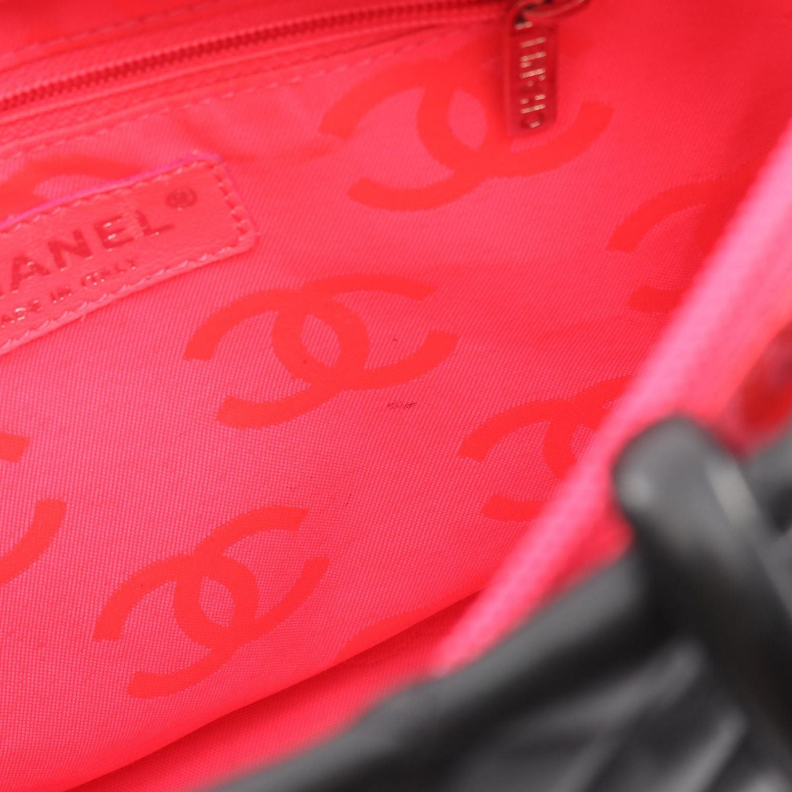 Chanel Tote Cambon Line Black Enamel Leather Patent — view 7