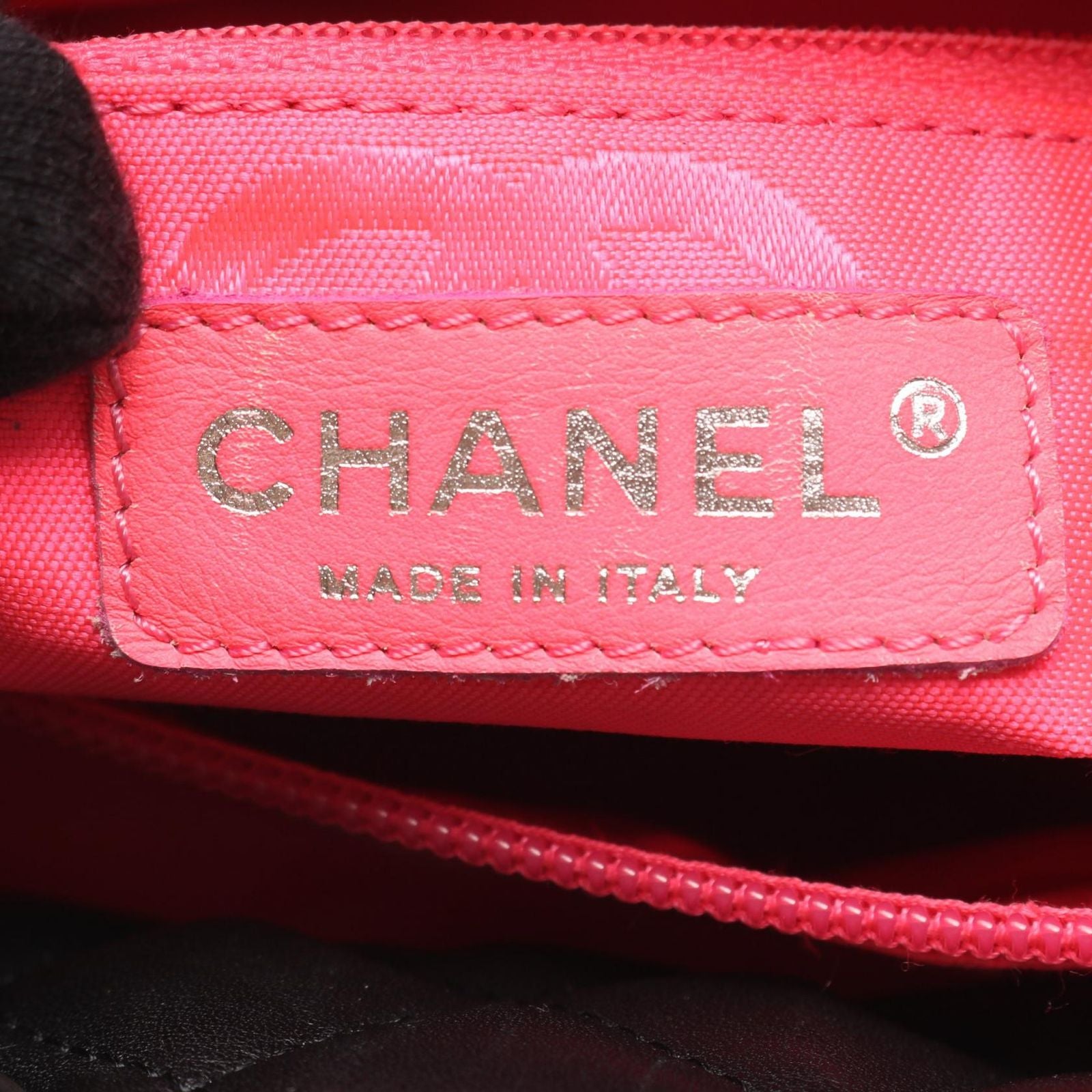 Chanel Tote Cambon Line Black Enamel Leather Patent — view 4
