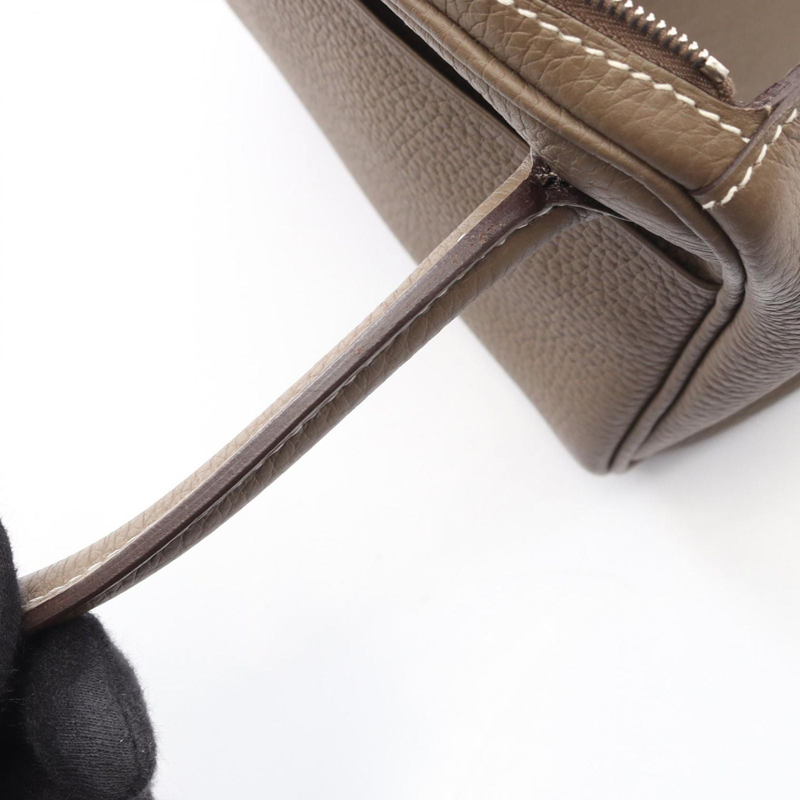 Hermes Shoulder Bag Lindy 26 Etoupe Leather — view 7