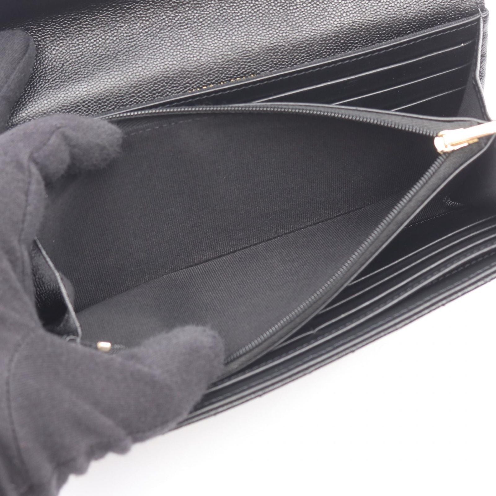 Chanel Bifold Wallet Quilted Black Caviar Leather Zip — view 4