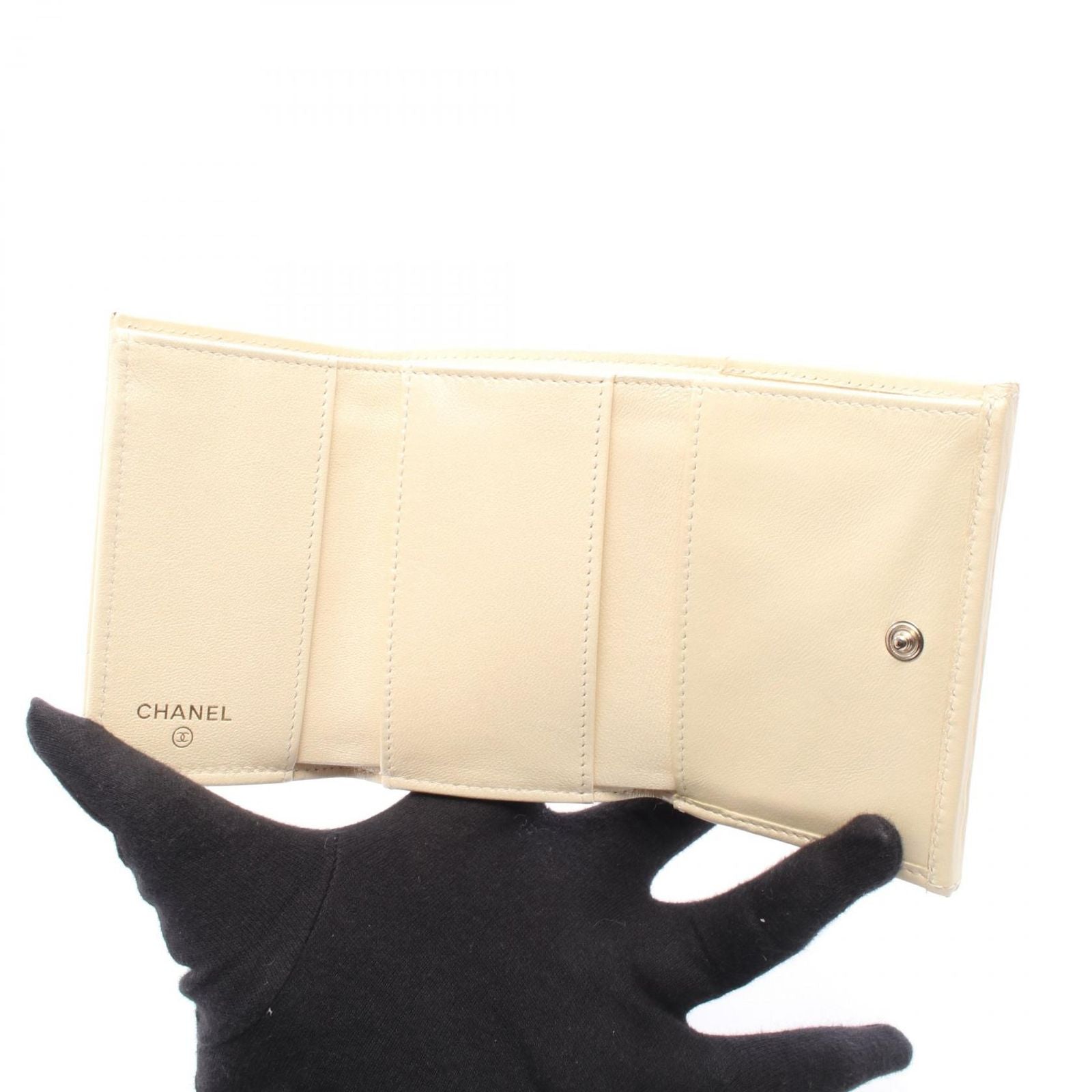 Chanel Trifold Wallet Quilted Kri-m Leather — view 3
