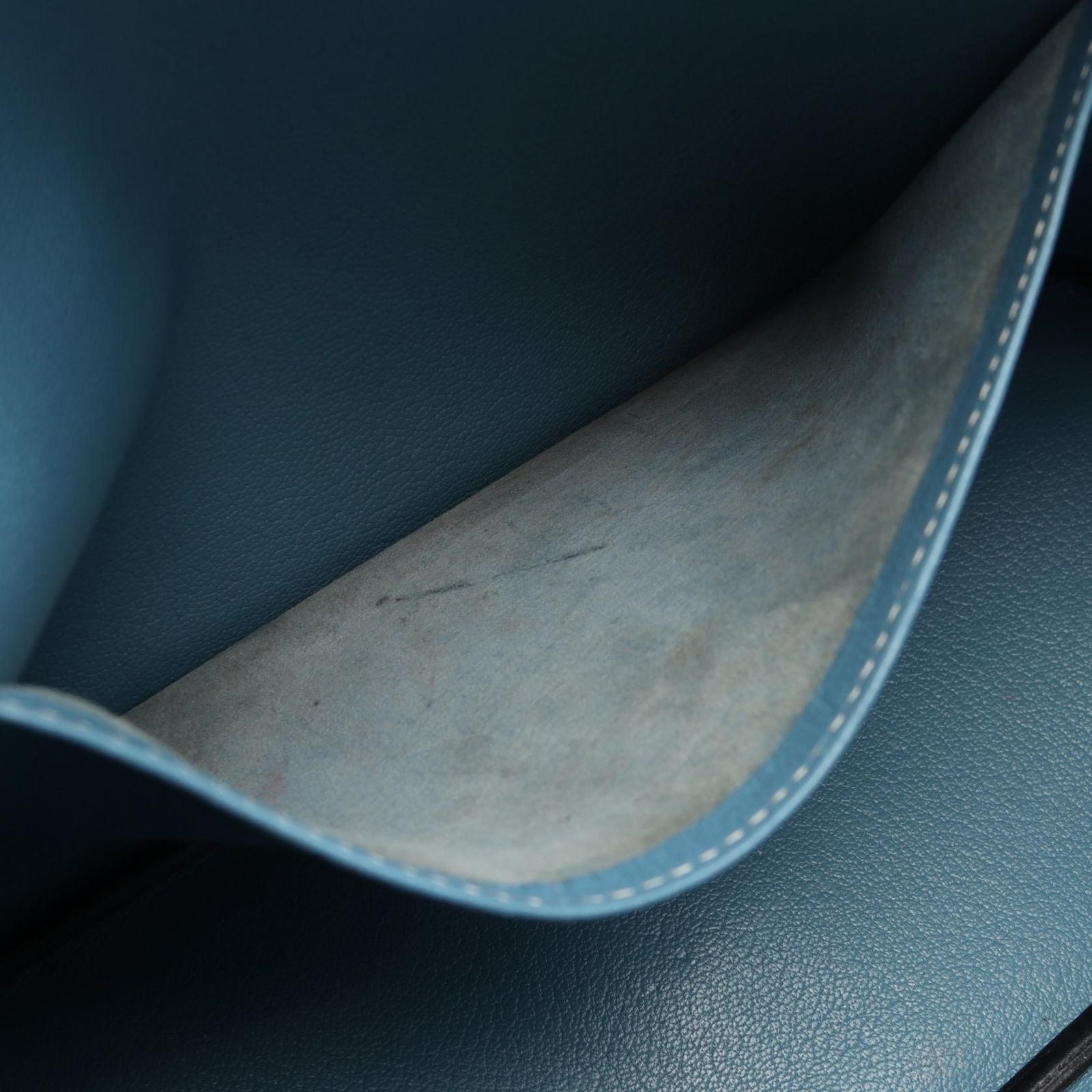 Hermes Handbag Bolide 30 Blue Leather — view 6
