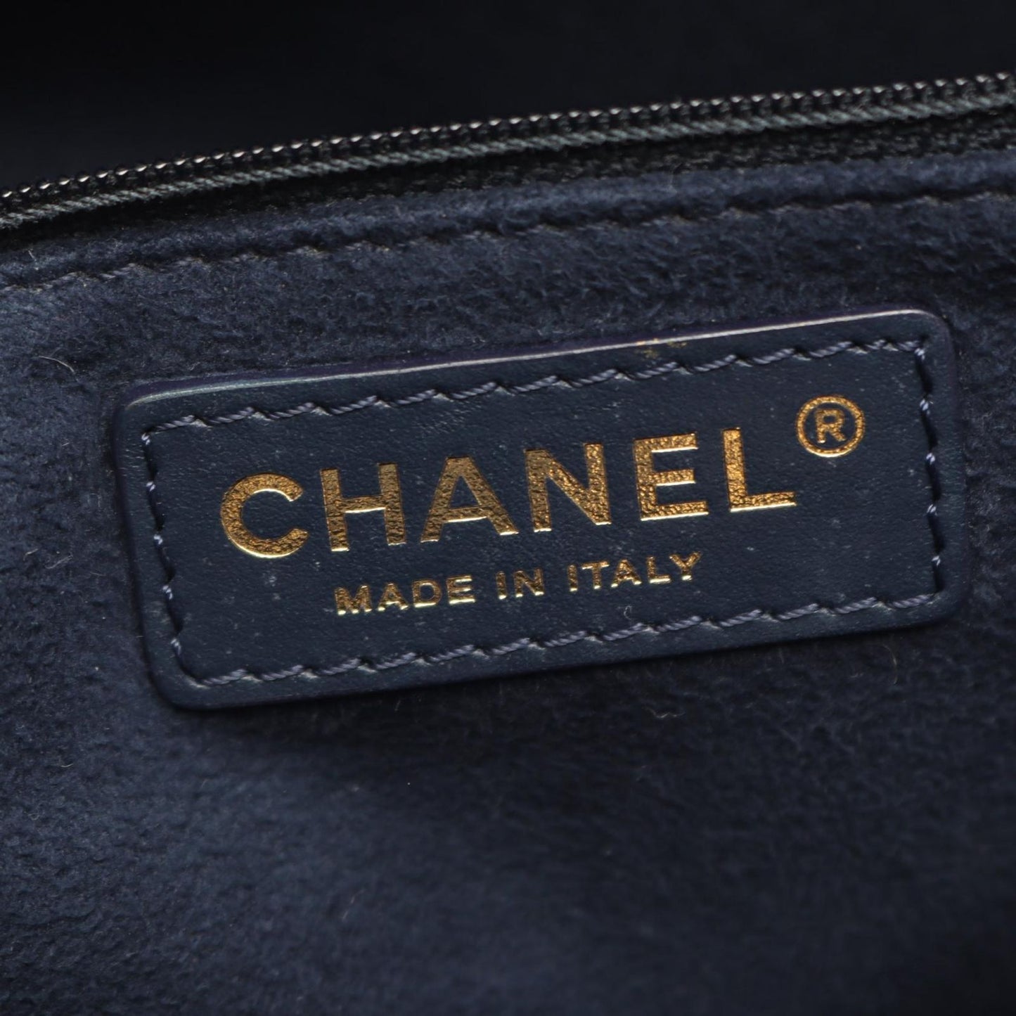 Chanel Tote Deauville Navy Leather Logo Studded — view 4