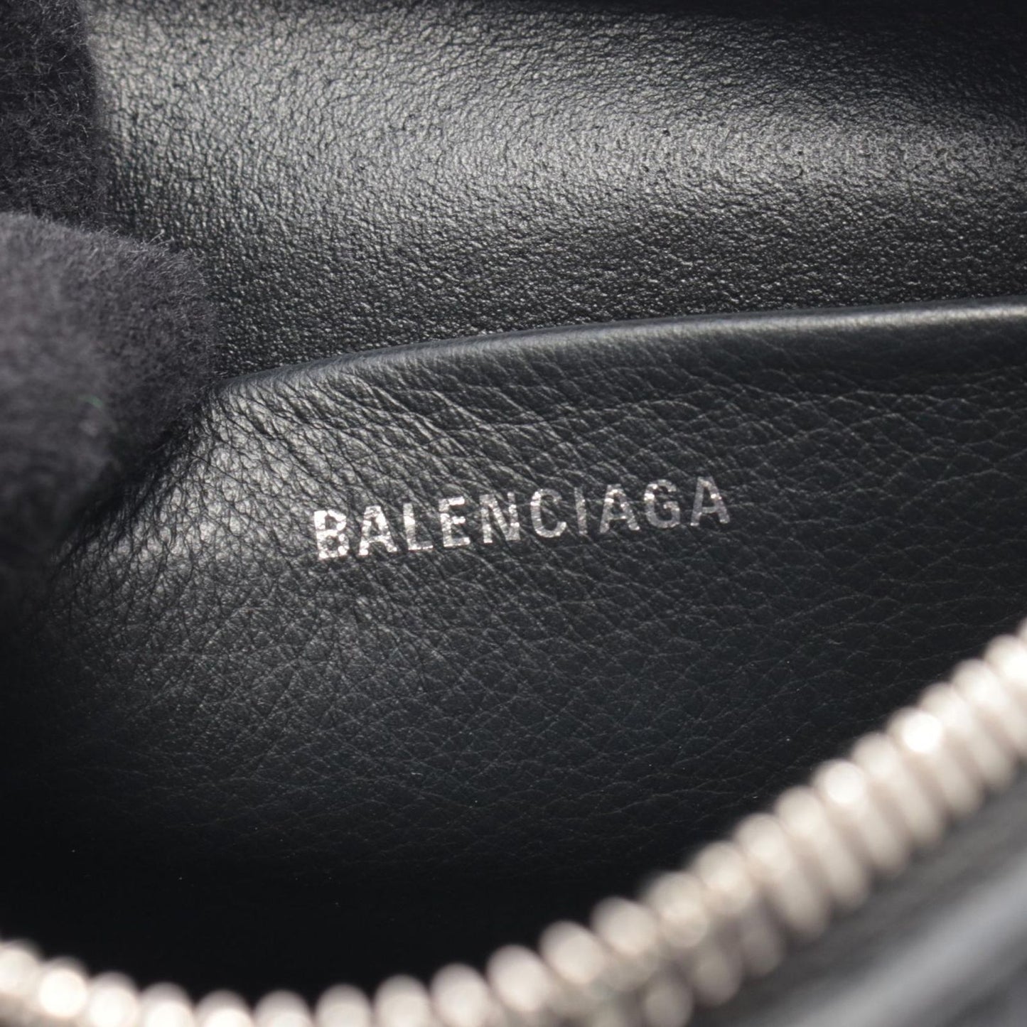 Balenciaga Shoulder Bag Everyday XS Black Leather — view 4