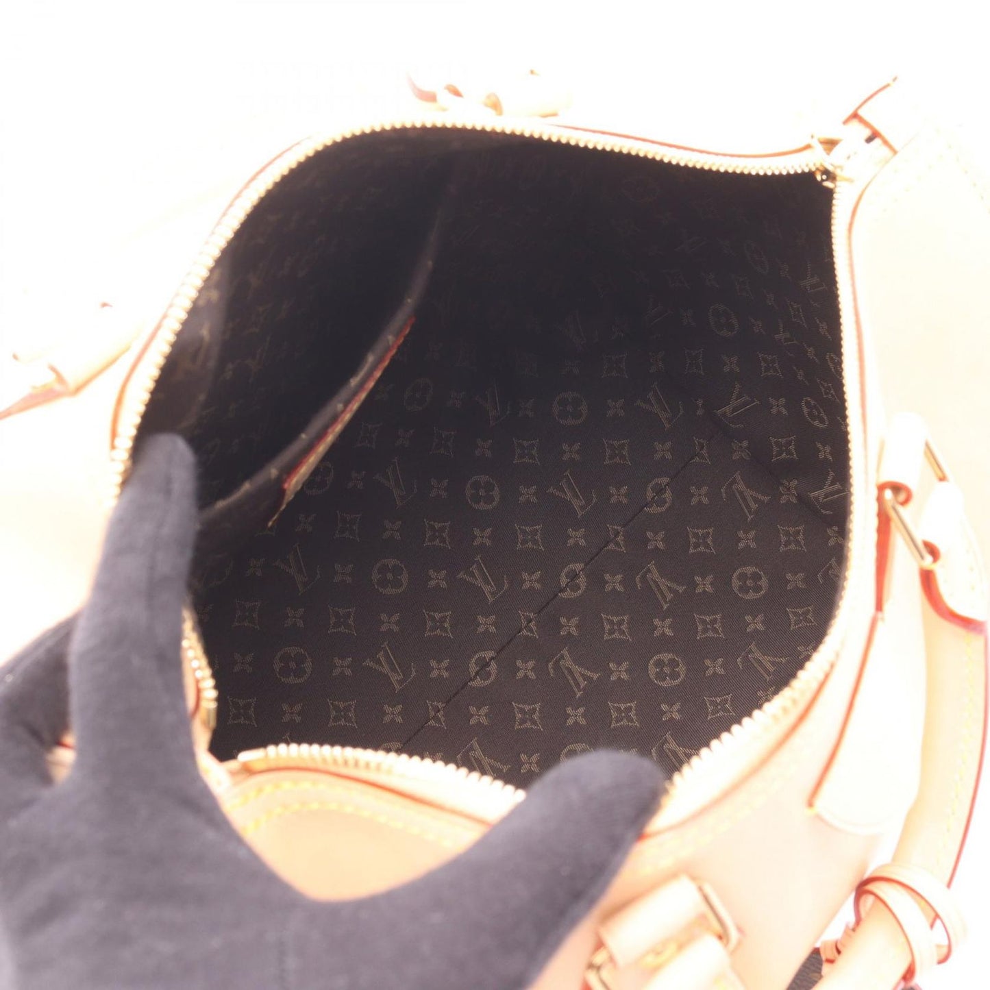 Louis Vuitton Handbag Speedy Soft 30 Beige Leather Suzu — view 3