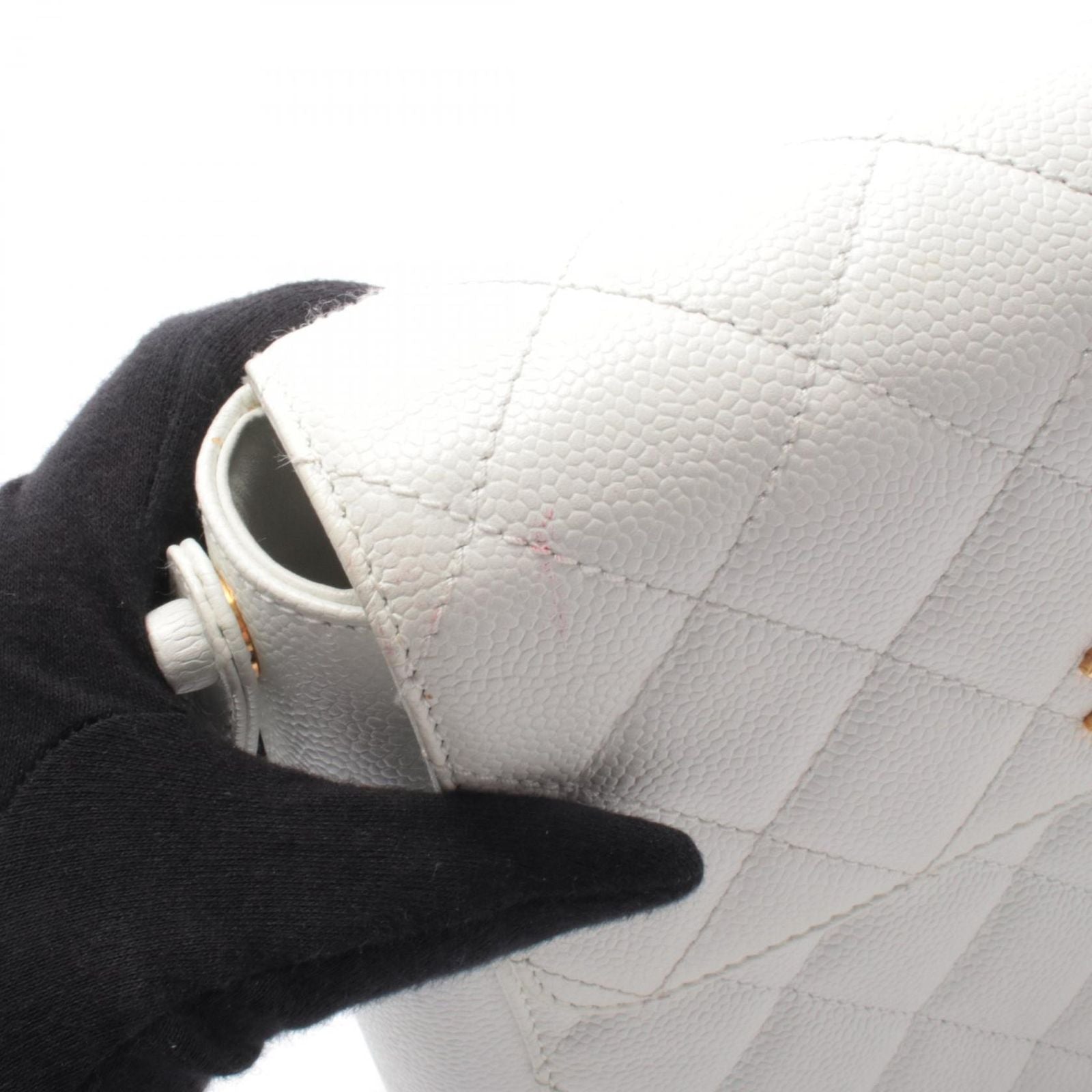 Chanel Shoulder Bag Quilted White Leather — view 8