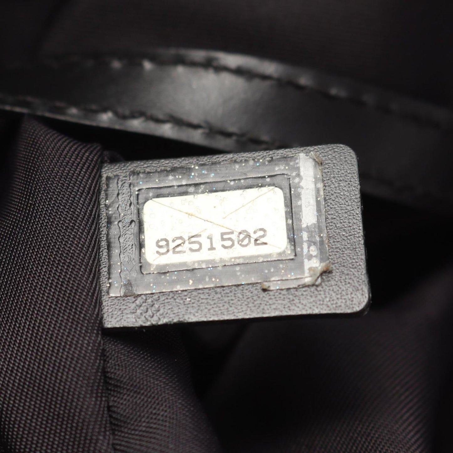 Chanel Tote New Travel Line MM Black Leather MM — view 5