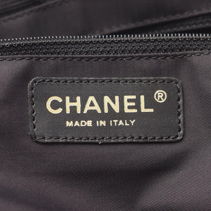 Chanel Tote New Travel Line MM Black Leather MM — view 4