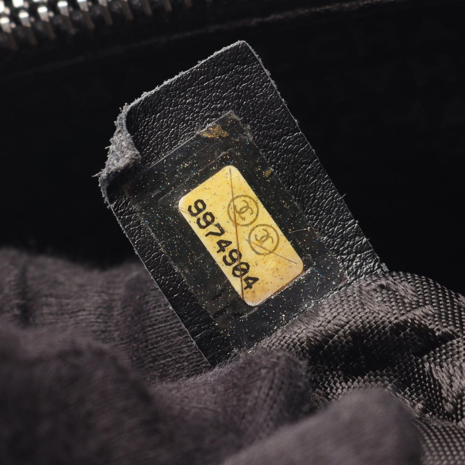 Chanel Tote Choco Bar Black Calf — view 5