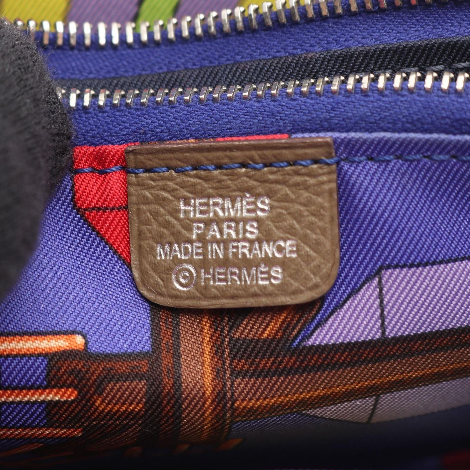 Hermes Round Wallet Azap Compact Silk Inn Etoupe Leather Inn — view 4