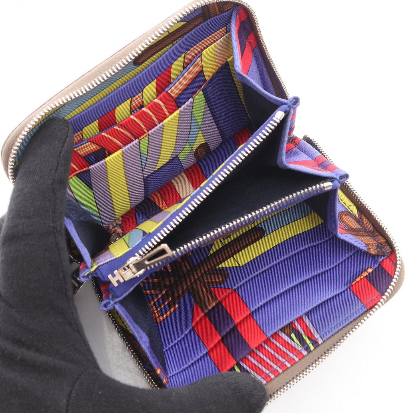 Hermes Round Wallet Azap Compact Silk Inn Etoupe Leather Inn — view 3