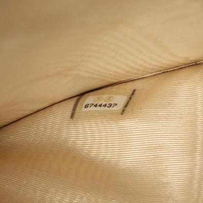 Chanel Bifold Wallet CC Logo Ivory Caviar Leather Clasp — view 6