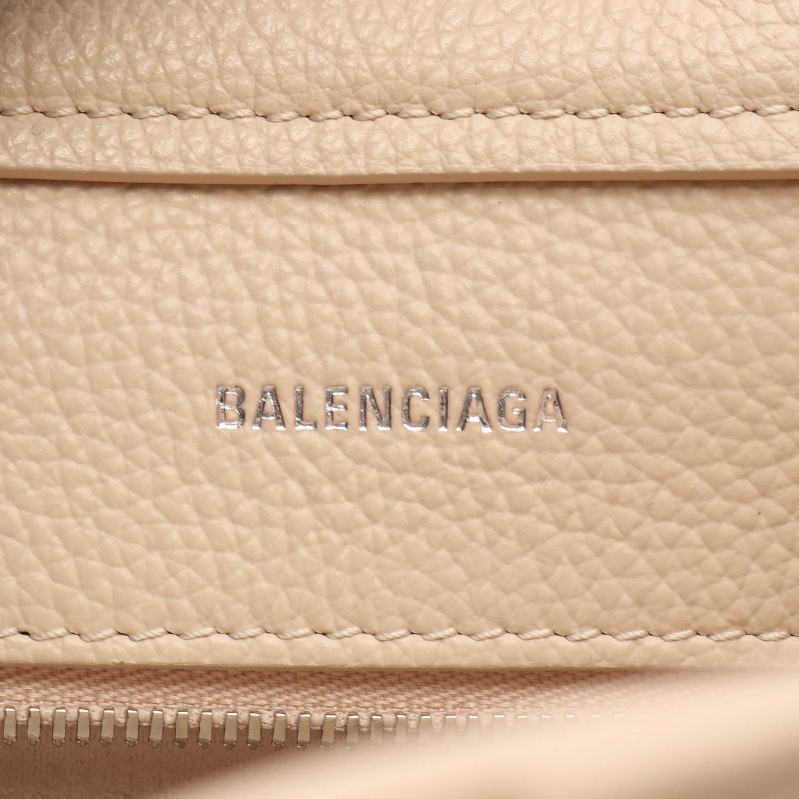 Balenciaga Handbag Everyday XS North South 2-Way Beige Leather — view 4
