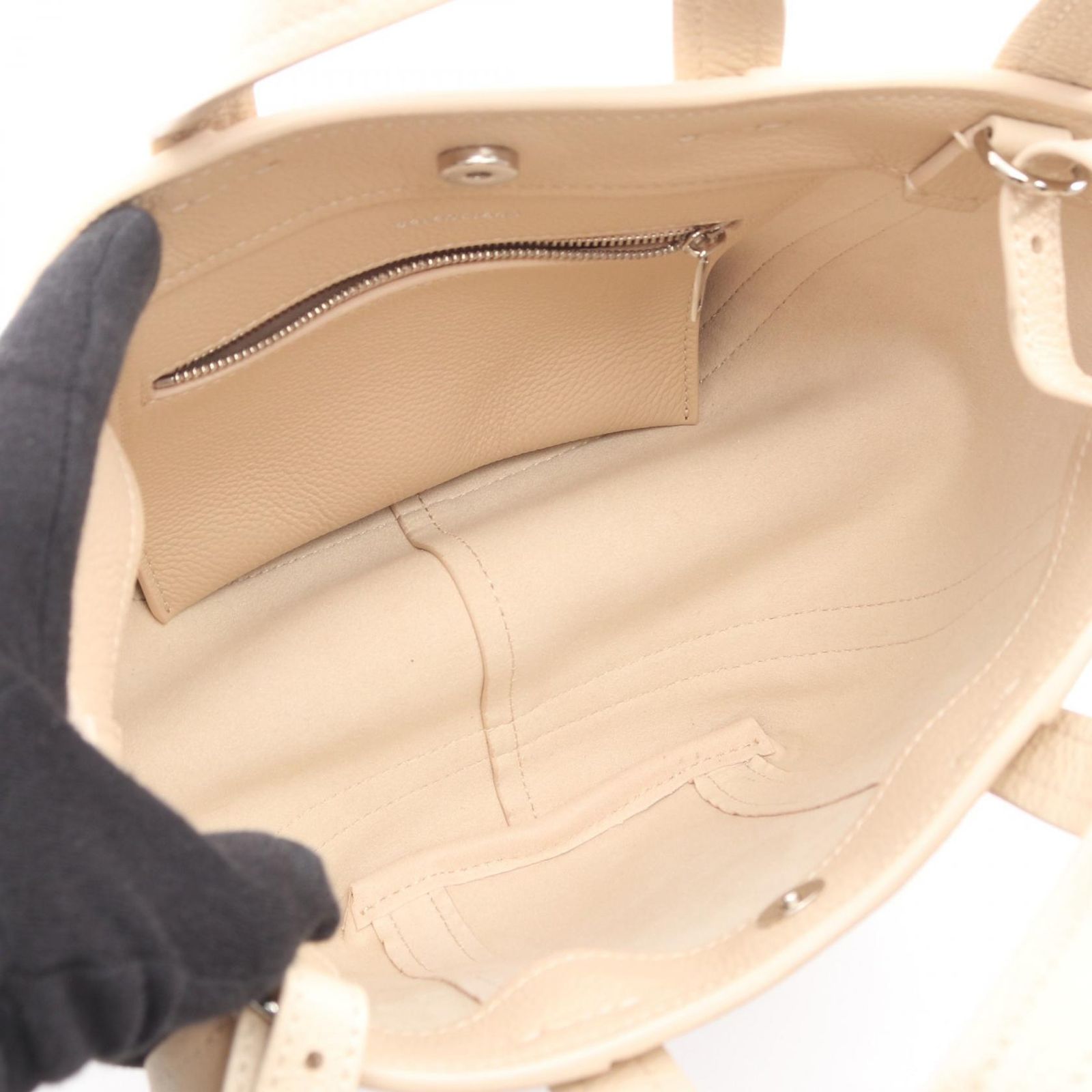 Balenciaga Handbag Everyday XS North South 2-Way Beige Leather — view 3