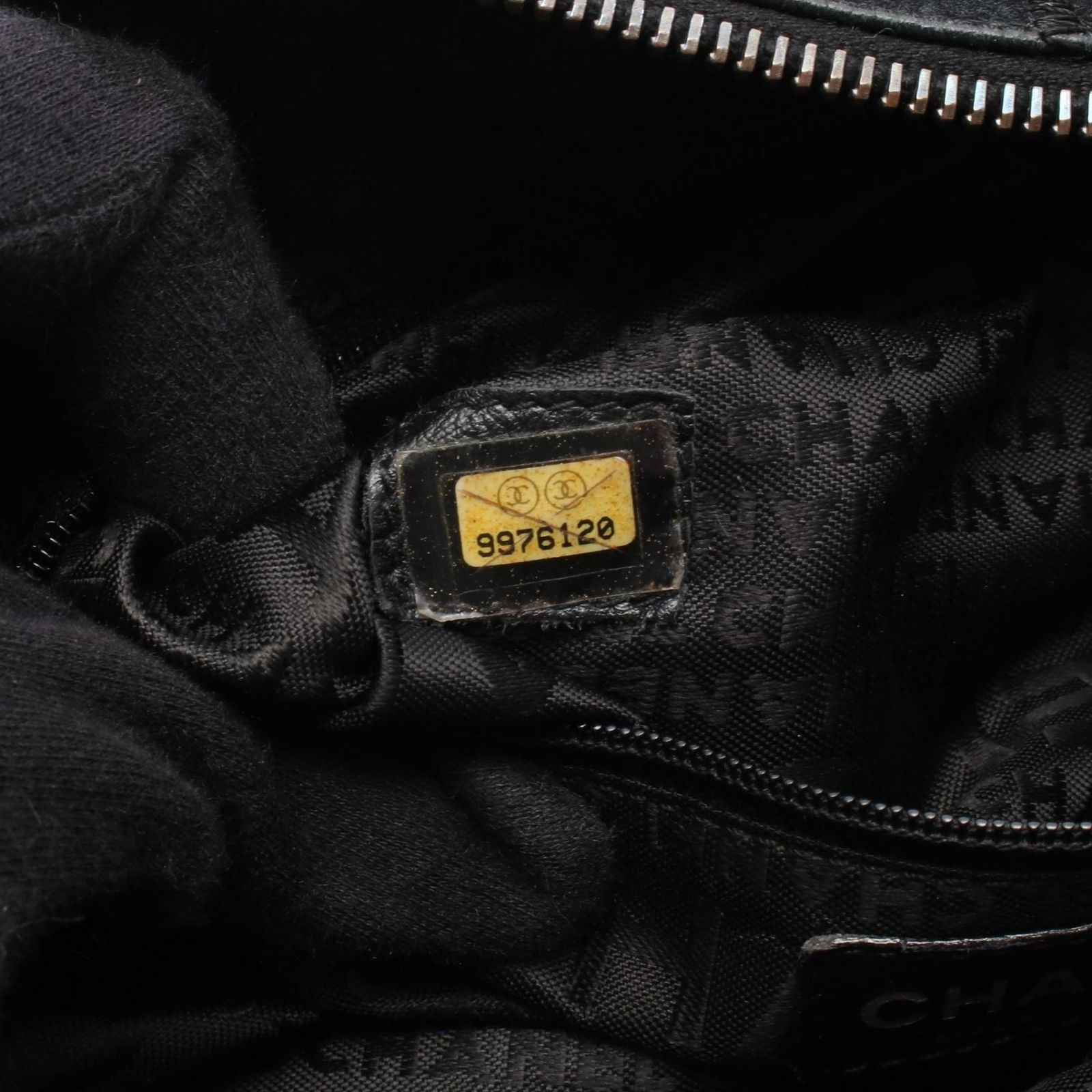 Chanel Choco Bar Black Leather Bar Shoulder Bag — view 5