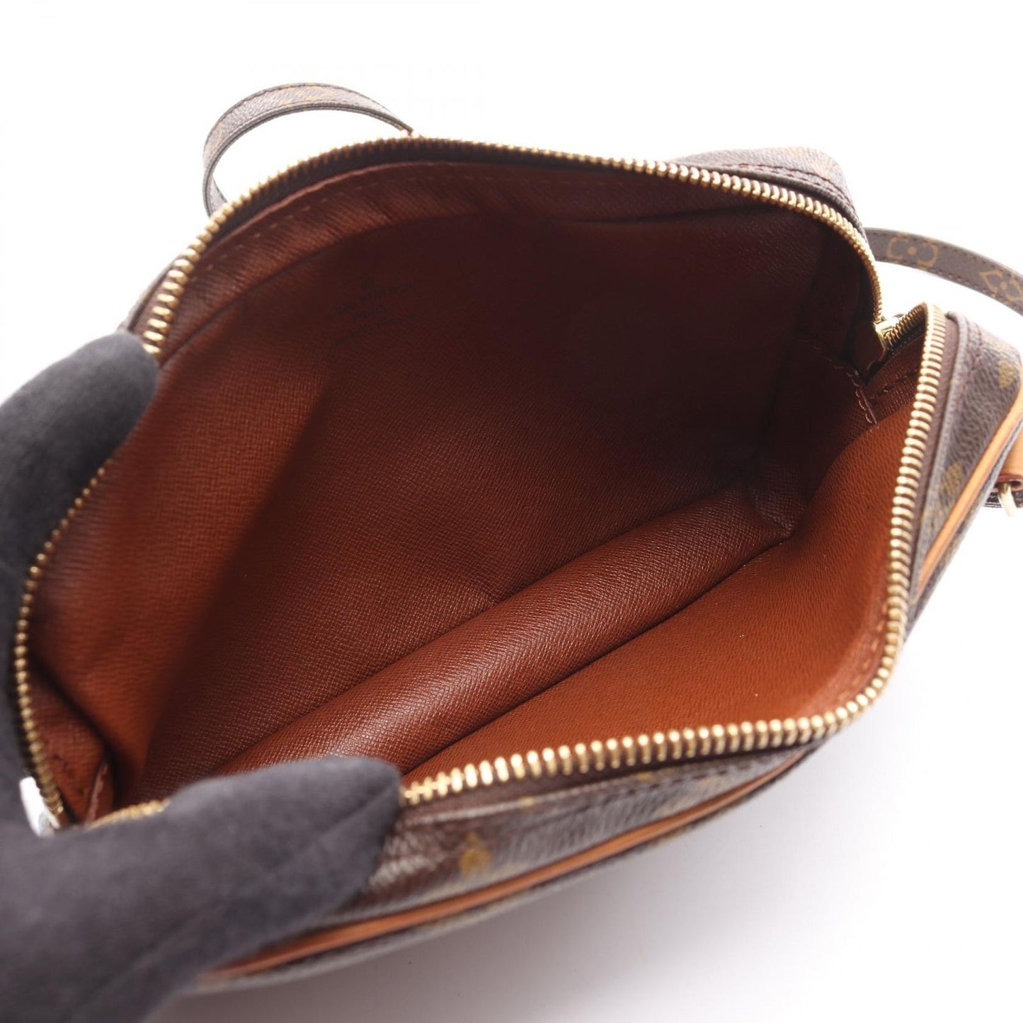 Louis Vuitton Shoulder Bag Canvas Leather Pochette Roulis Bandouliere — view 3