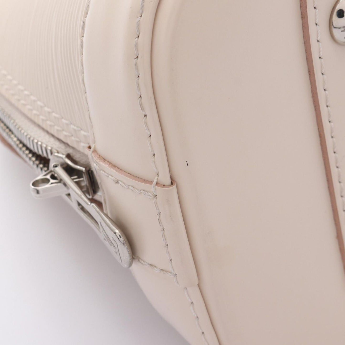 Louis Vuitton Handbag Alma BB Quartz White Leather — view 9